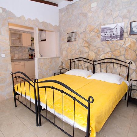 Apartments Marina Trogir Oda fotoğraf